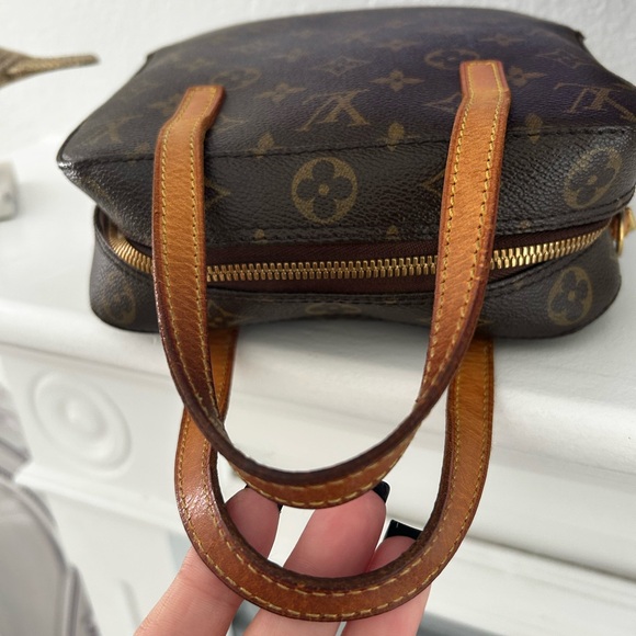 ✨Authentic Louis Vuitton Spontini brown monogram✨ - Picture 8 of 8